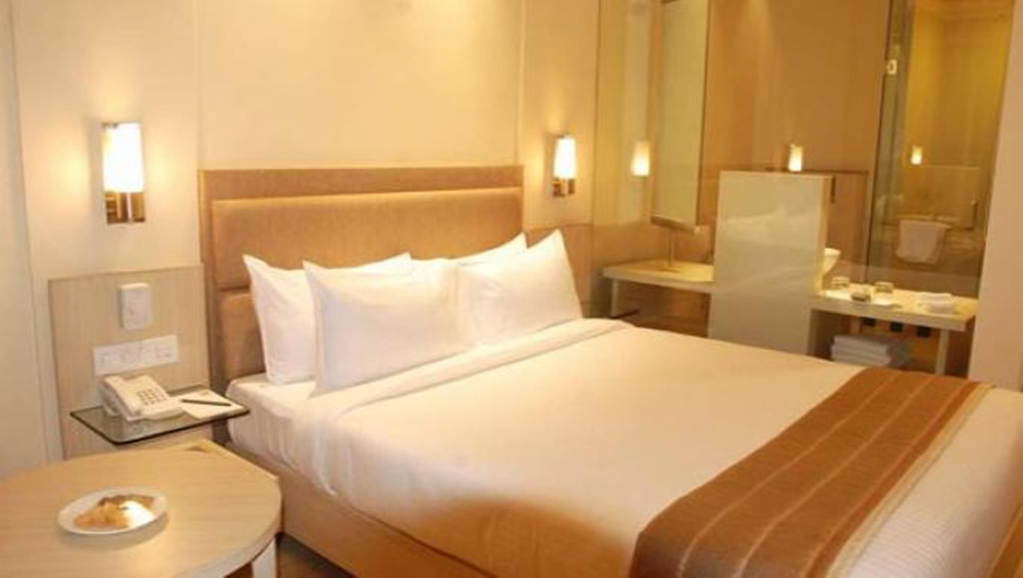 Sarovar Portico Naraina, Hotel Yeni Delhi Dış mekan fotoğraf