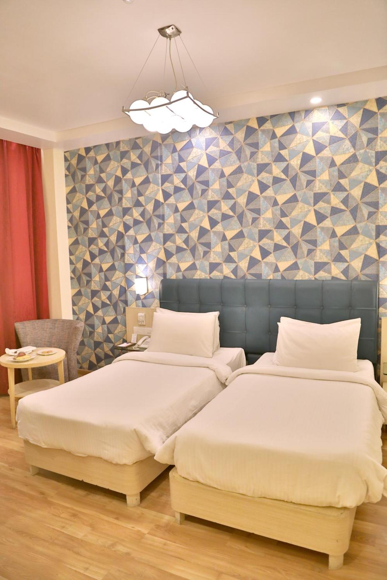 Sarovar Portico Naraina, Hotel Yeni Delhi Dış mekan fotoğraf