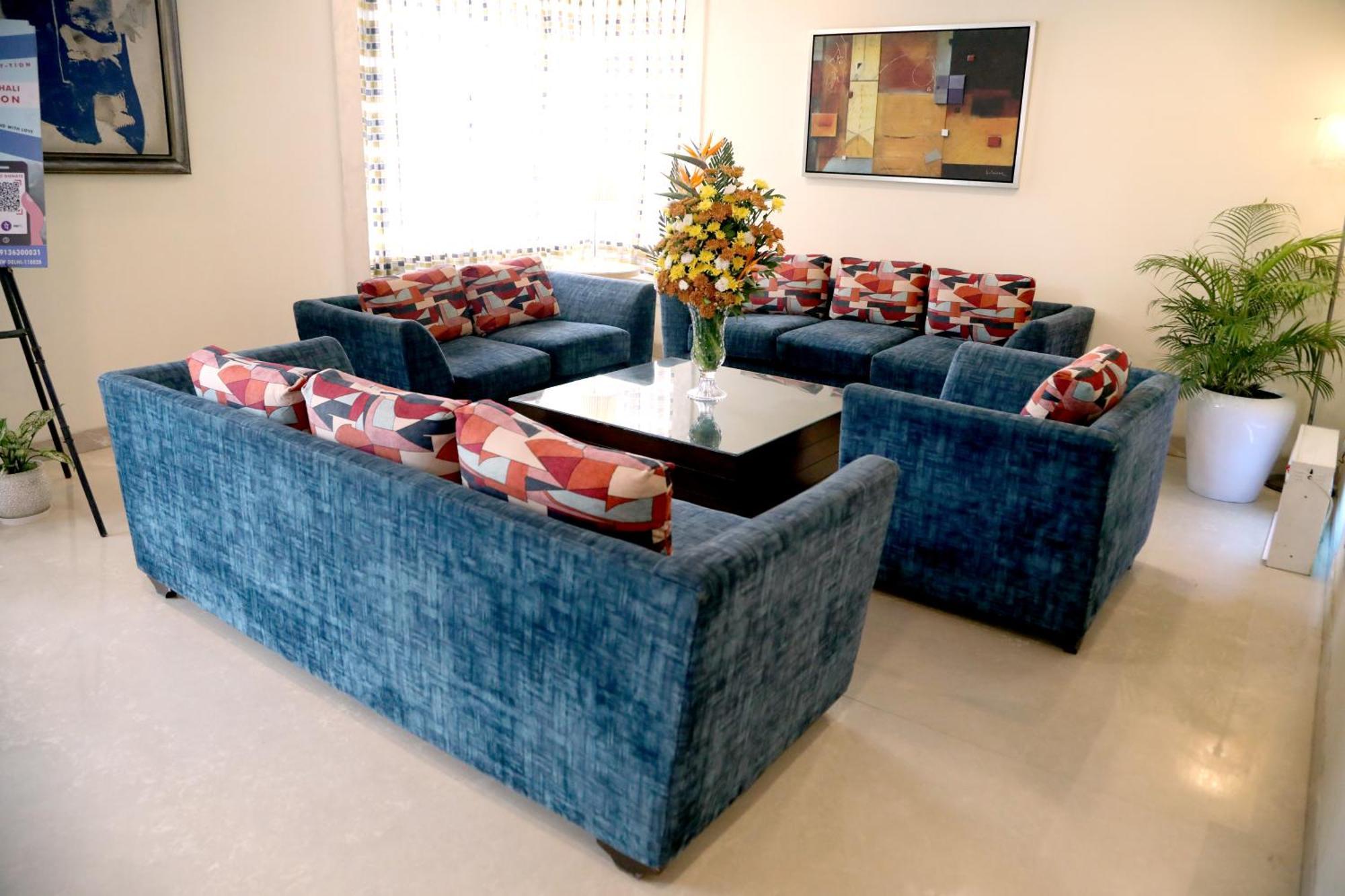 Sarovar Portico Naraina, Hotel Yeni Delhi Dış mekan fotoğraf