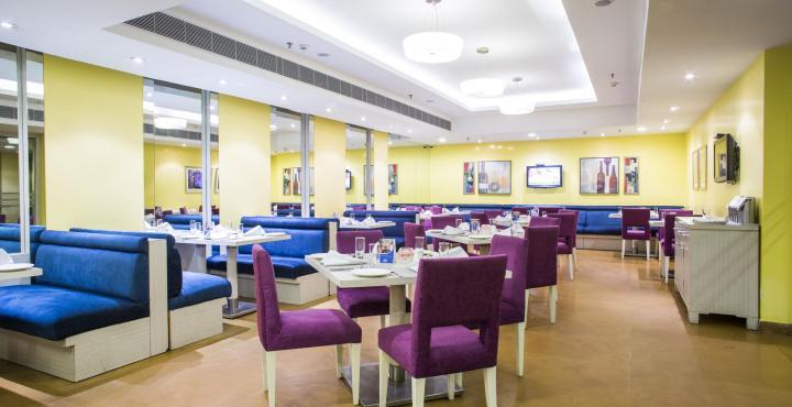 Sarovar Portico Naraina, Hotel Yeni Delhi Dış mekan fotoğraf